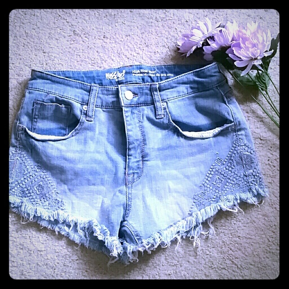 Mossimo Supply Co. Pants - ❤ Mossimo Jean Shorts - NWOT
