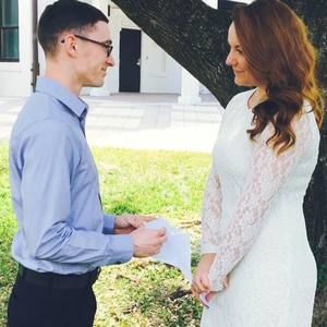 Meet your Posher, Caitlin