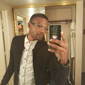 Meet your Posher, James