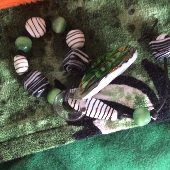 RETIRED LISTING Hand Blown Glass Beads Window - Picture 8 of 8