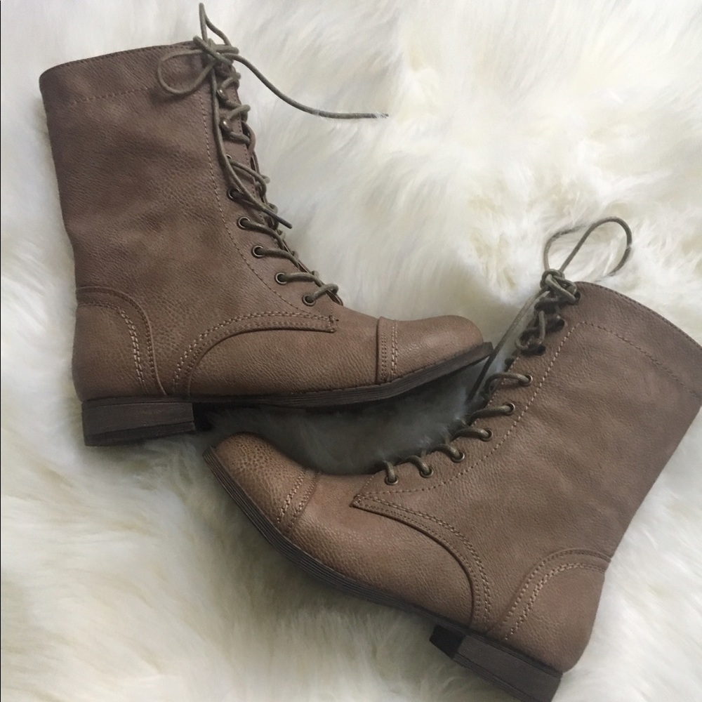 ‼️LAST CHANCE‼️Stone colored combat boots