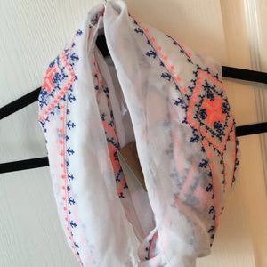 Francesca's infinite scarf