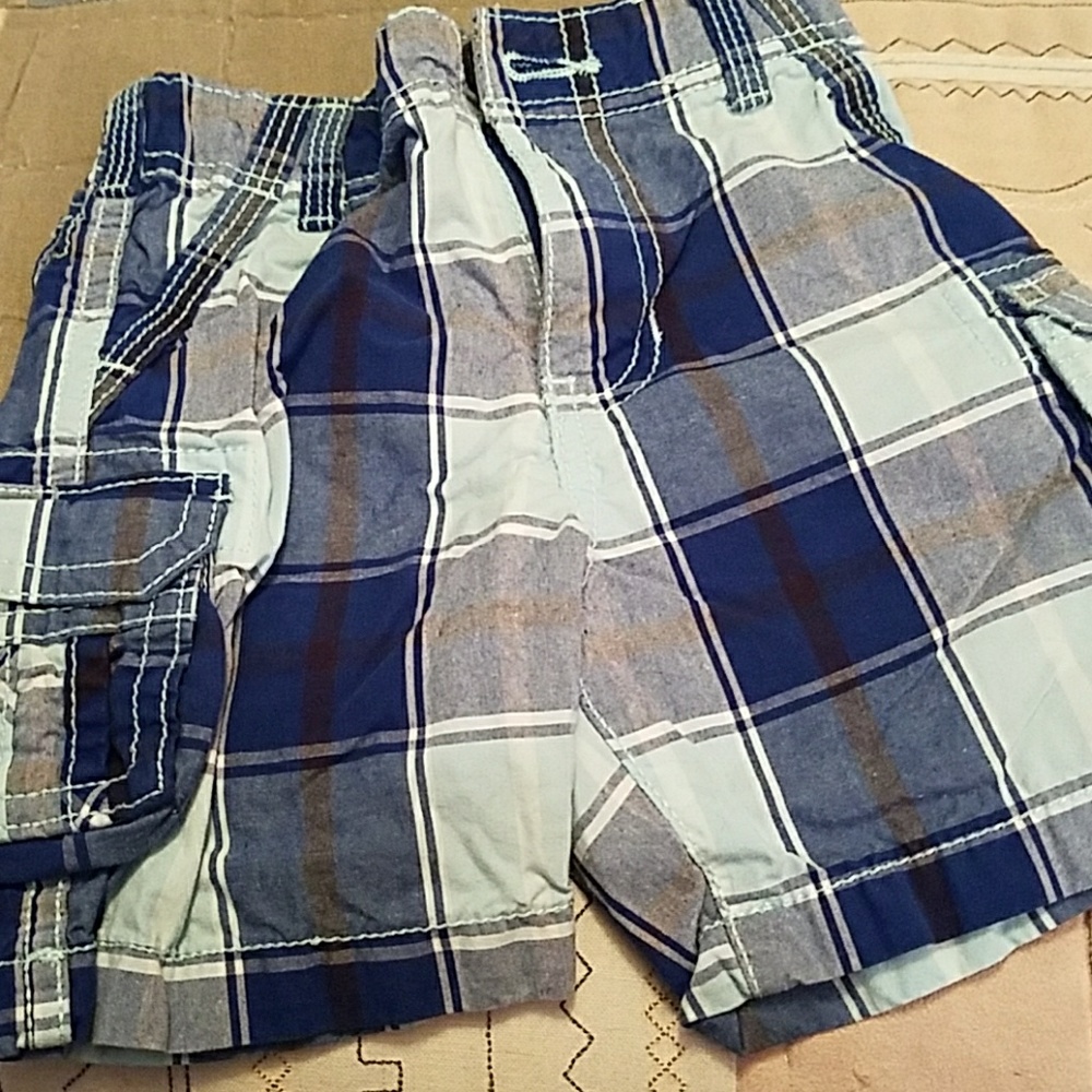 OSHKOSH little boys blue plaid shorts