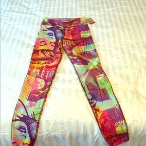 Reebok Women's Comic Clash Leggings Size S