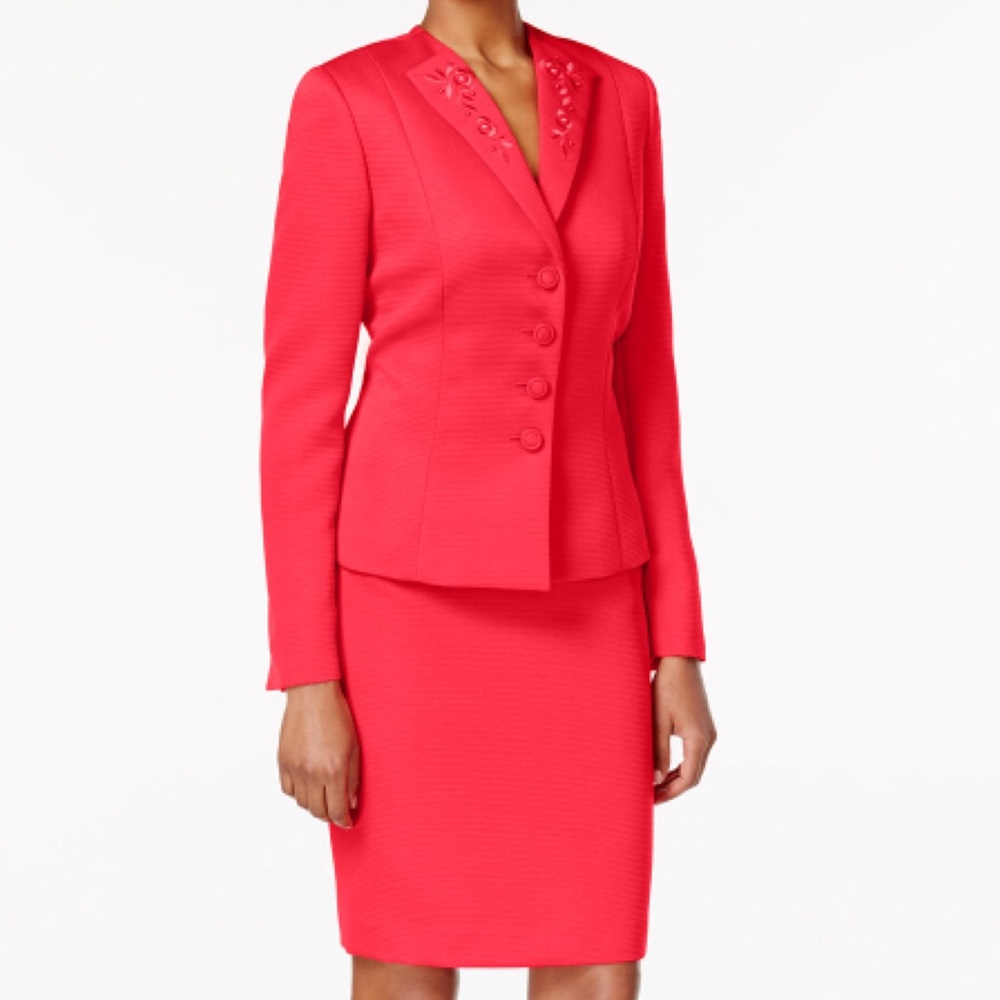 Size 16 Tahari ASL Beaded Skirt Suit