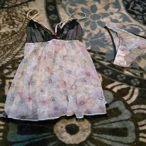 Floral babydoll set.