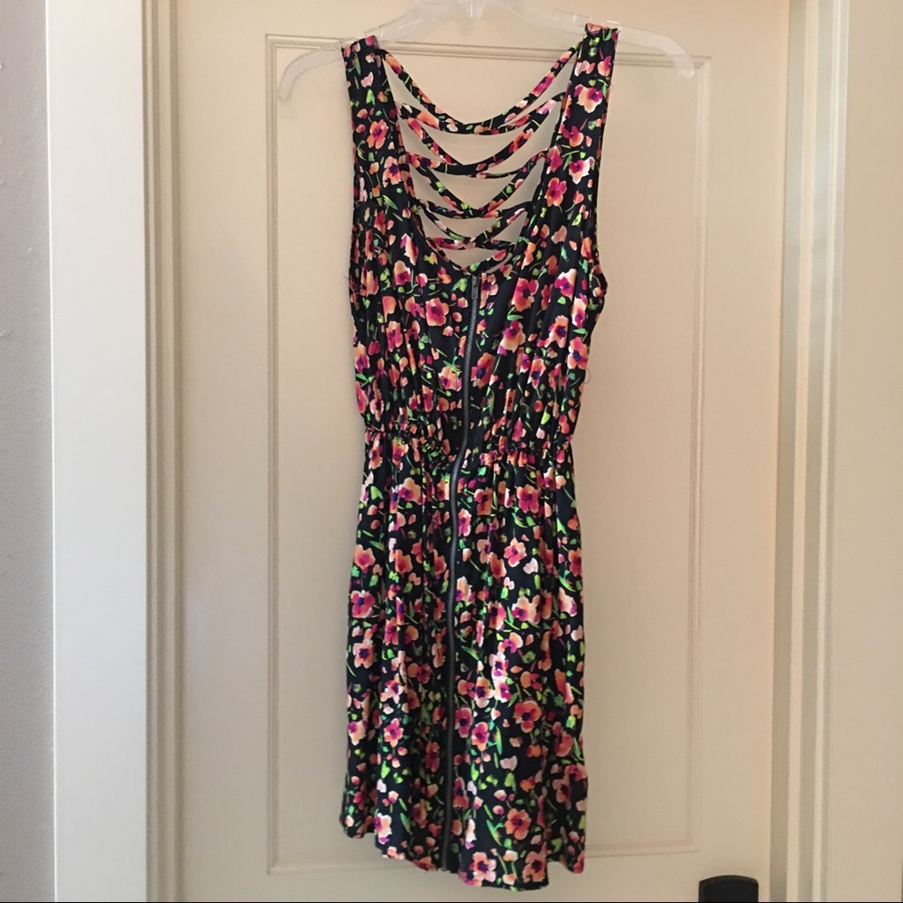 Floral dress! Very cute! Like new!