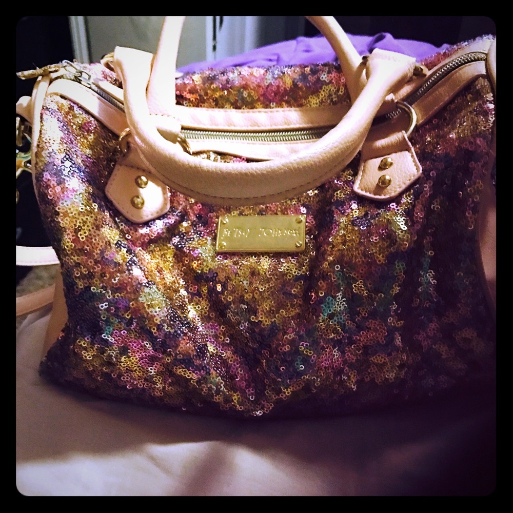 Betsey Johnson cute purse 👛