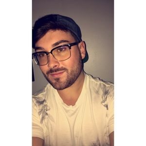 Meet your Posher, Charlie