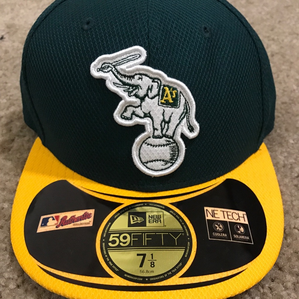 Oakland A's size 7 1/8