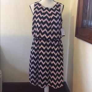 Size 12 SLNY pink and black chevron dress