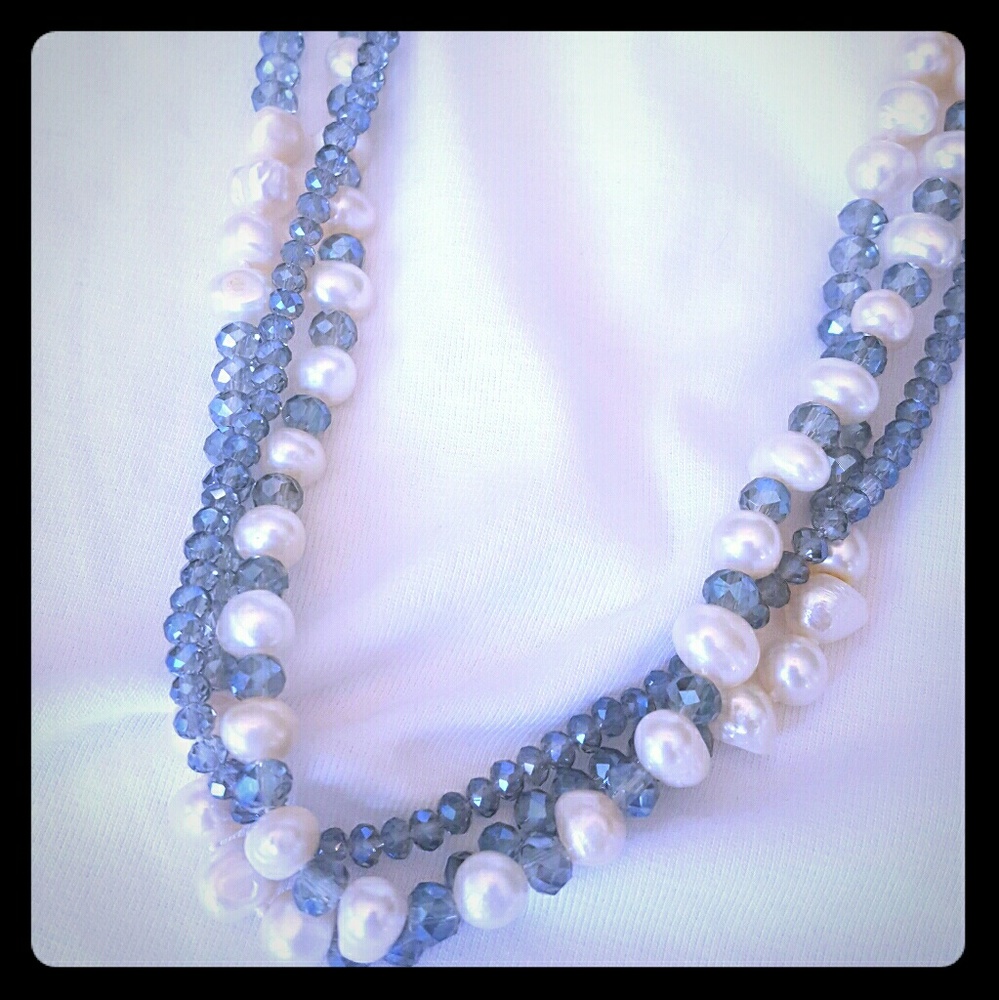30' Necklace blue and white