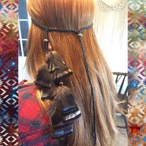 Feathered head piece