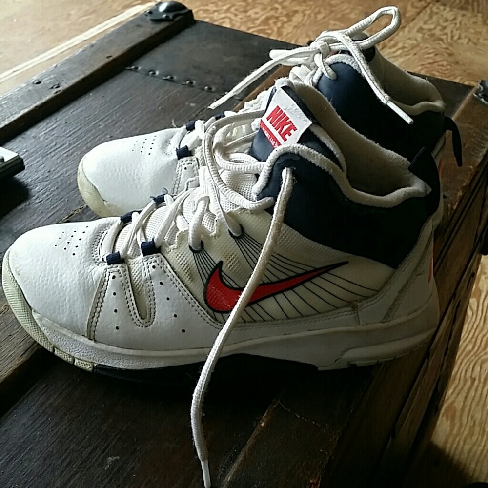 Boys Nike Flight Jab Step