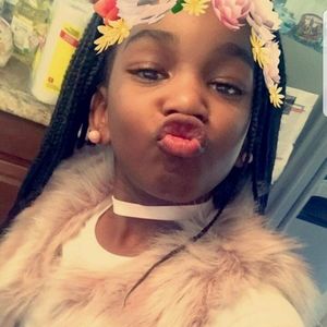 Meet your Posher, Latoya