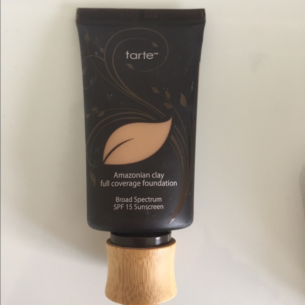 Tarte Amazonian Clay Foundation