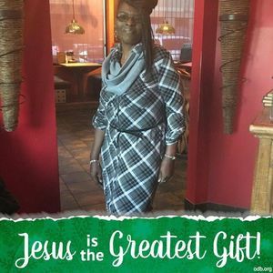 Meet your Posher, Neva