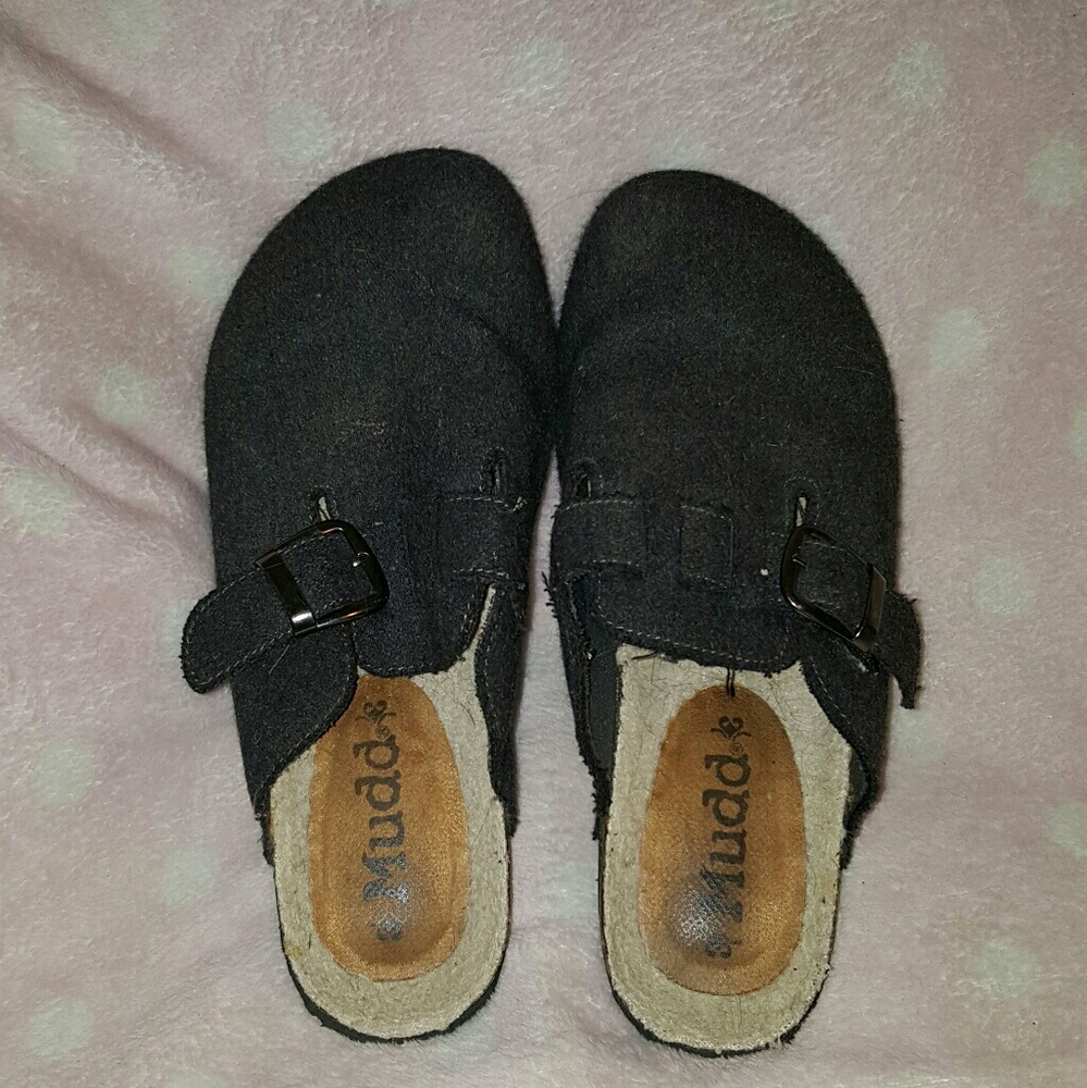 Mudd clogs. Strap adjustable