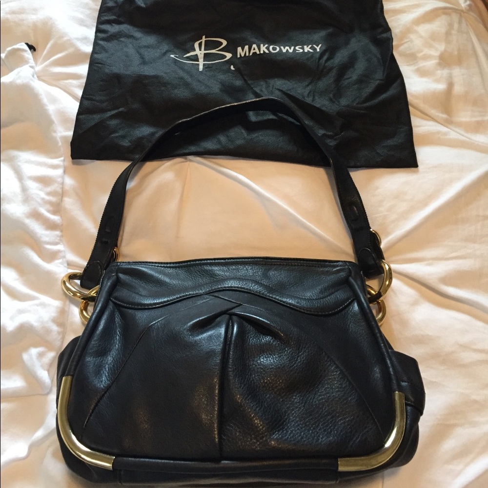 B. Makowsky black purse