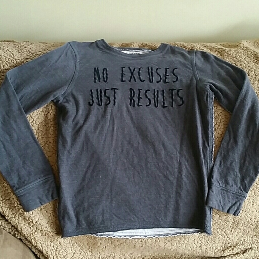 Boys size 10 Ruum long sleeved shirt