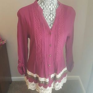 Size L Cranberry gauze like top, detail on bottom