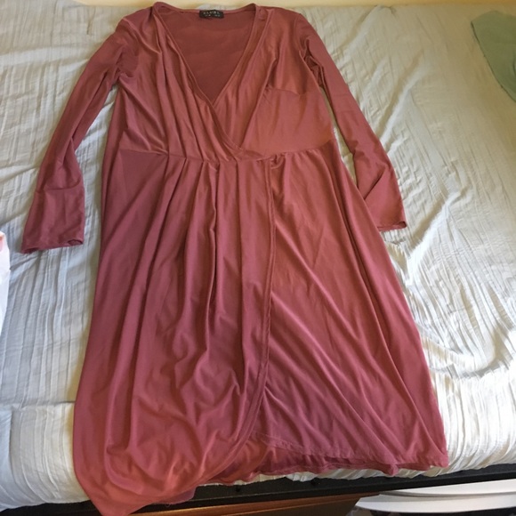 Pink/Rose dress - Picture 1 of 3