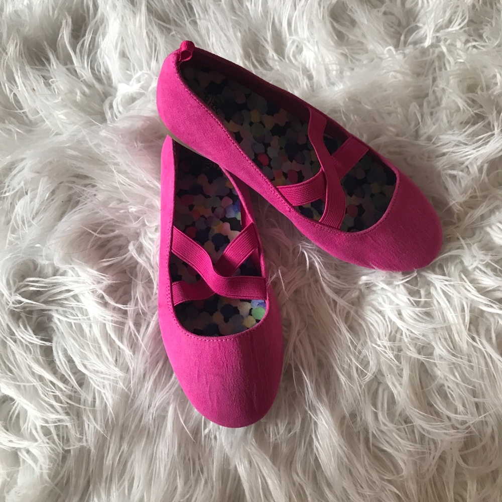 Pink flats