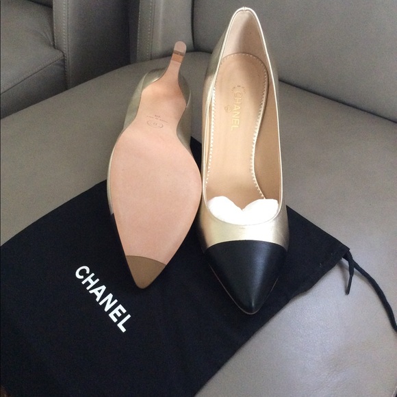 Chanel shoe - Picture 1 of 2