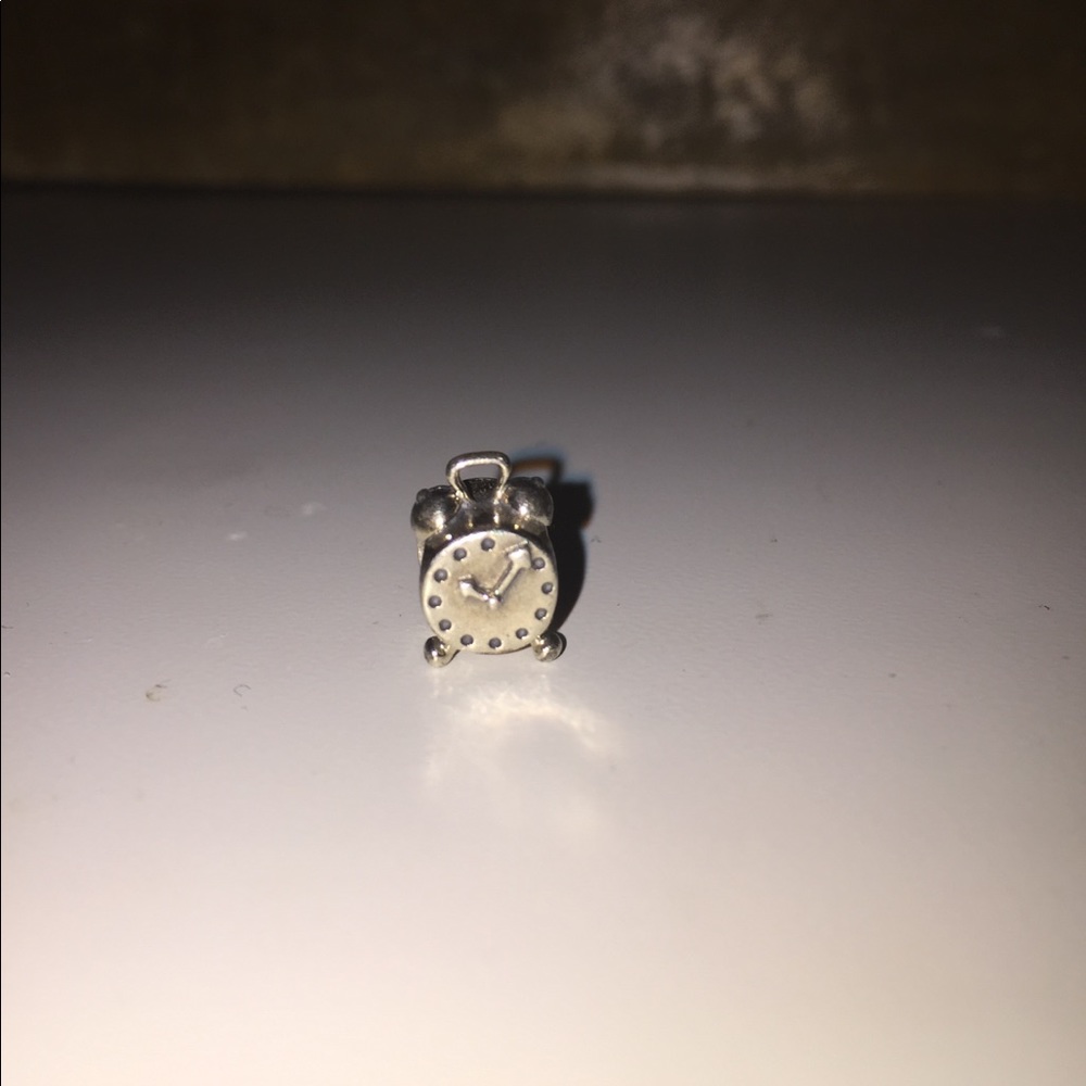 Clock pandora charm