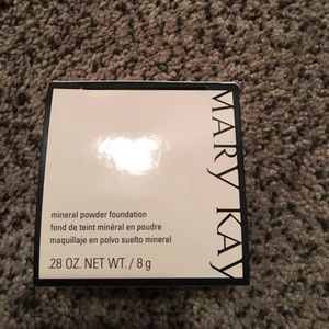 Mary Kay mineral powder foundation
