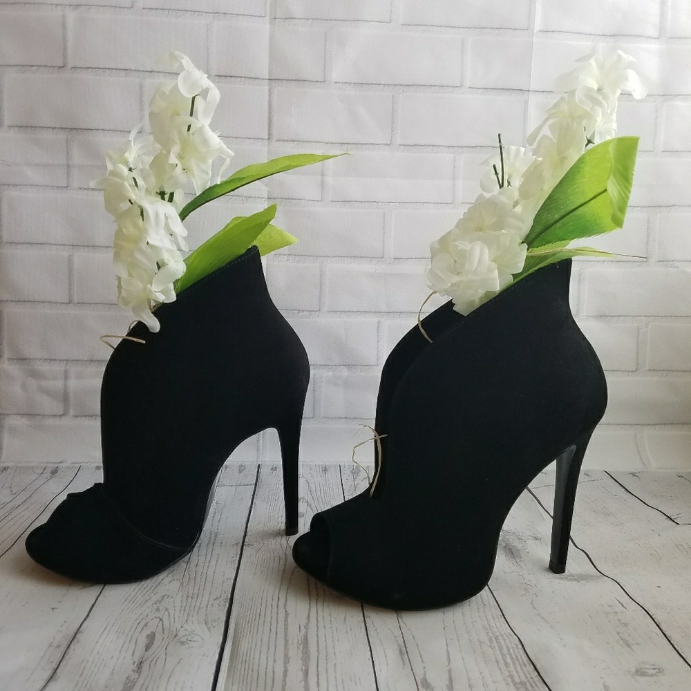 Steven by Steve Madden Stelth Black Peep Toe Heel