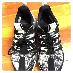 Adidas flower print SL loop