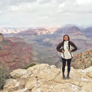 Meet your Posher, Athenie