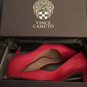 Vince Camuto Pumps 6.5