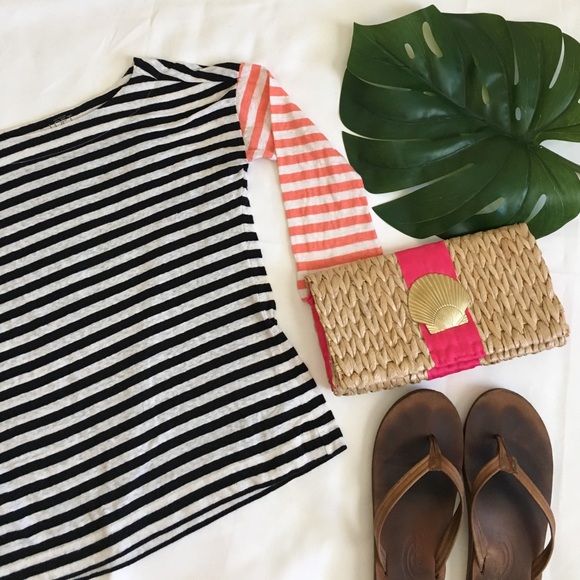 Tops - ✨SALE✨LOFT Striped Top