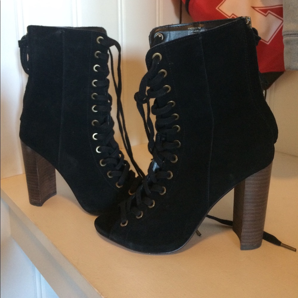 Black suede Steve Madden lace up heels