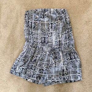 Strapless printed romper!