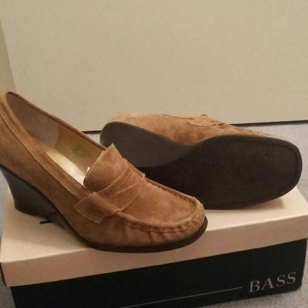 Bass loafers