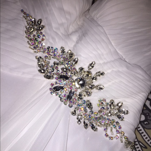 Beautiful White Chiffon prom dress, only worn once - Picture 6 of 6