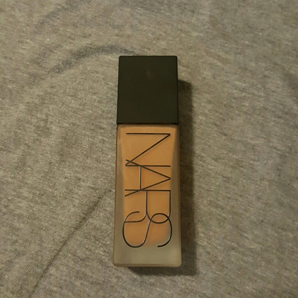 NARS All Day Luminous Foundation