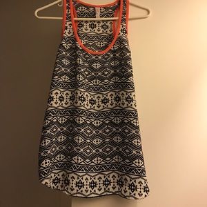 Target abstract design tank