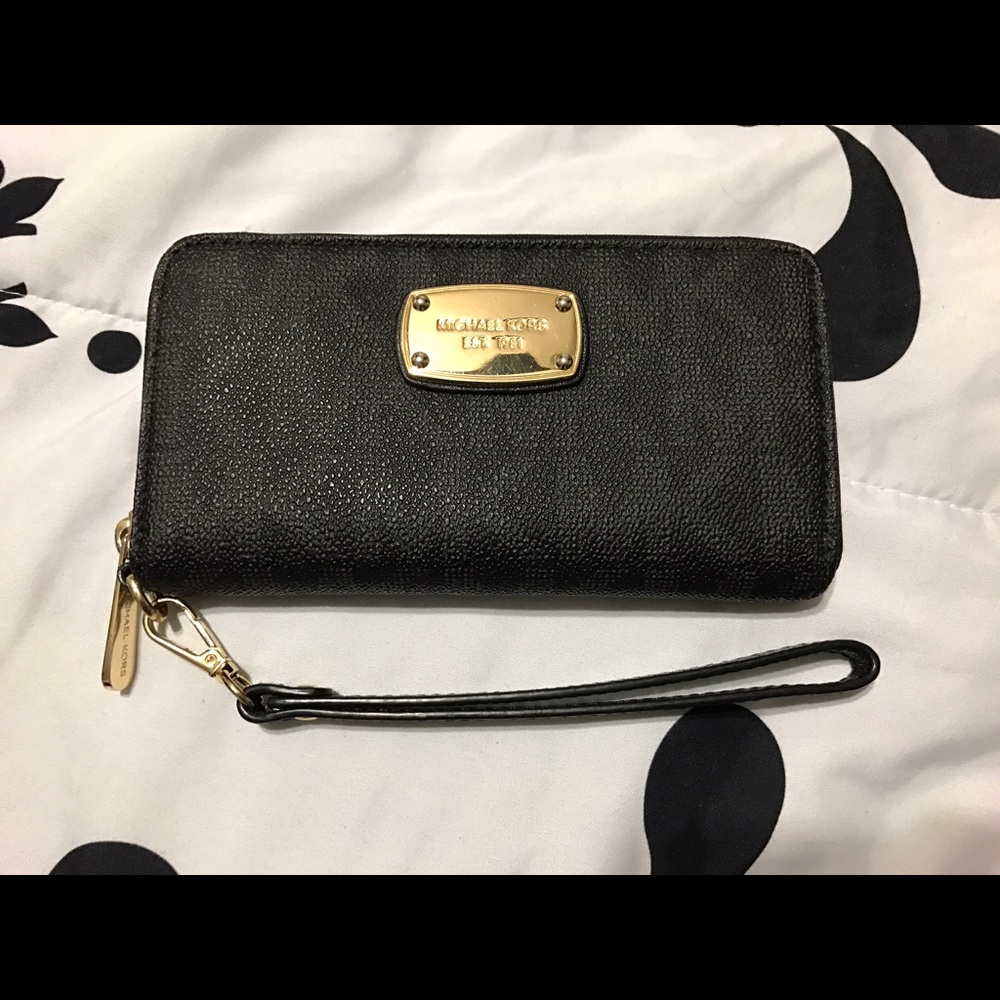 Michael Kors wallet