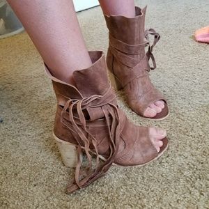 Free People Vero Cuoio peep toe boots