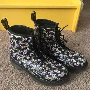 Dr martens floral boots