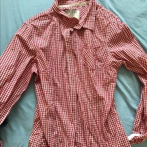 Guess button down