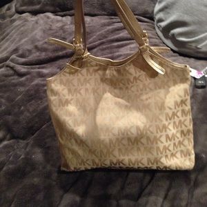 Michael kors purse