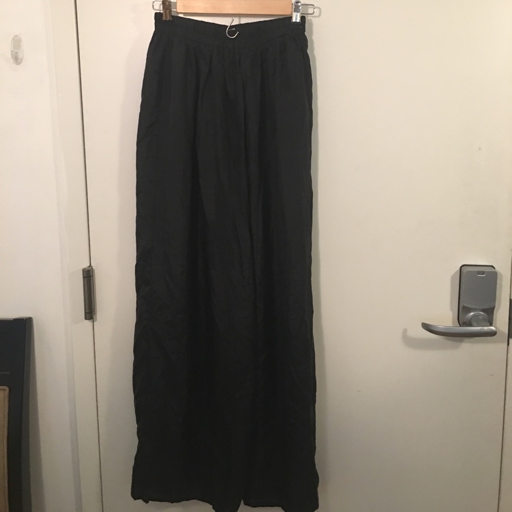 Gorgeous black 100% silk vintage pants.