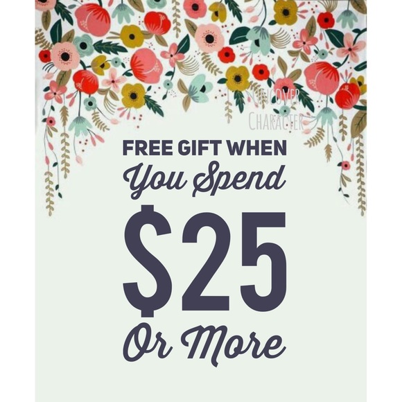 ⭐️🌚GORGEOUS Black Lace Sheath Dress - Picture 8 of 8