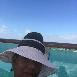 Meet your Posher, Kanika