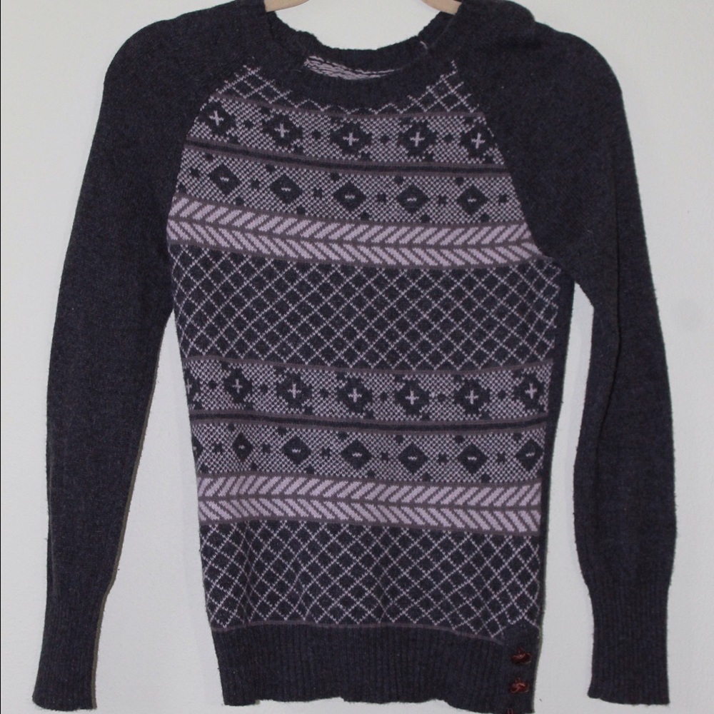 Fitted sweater
